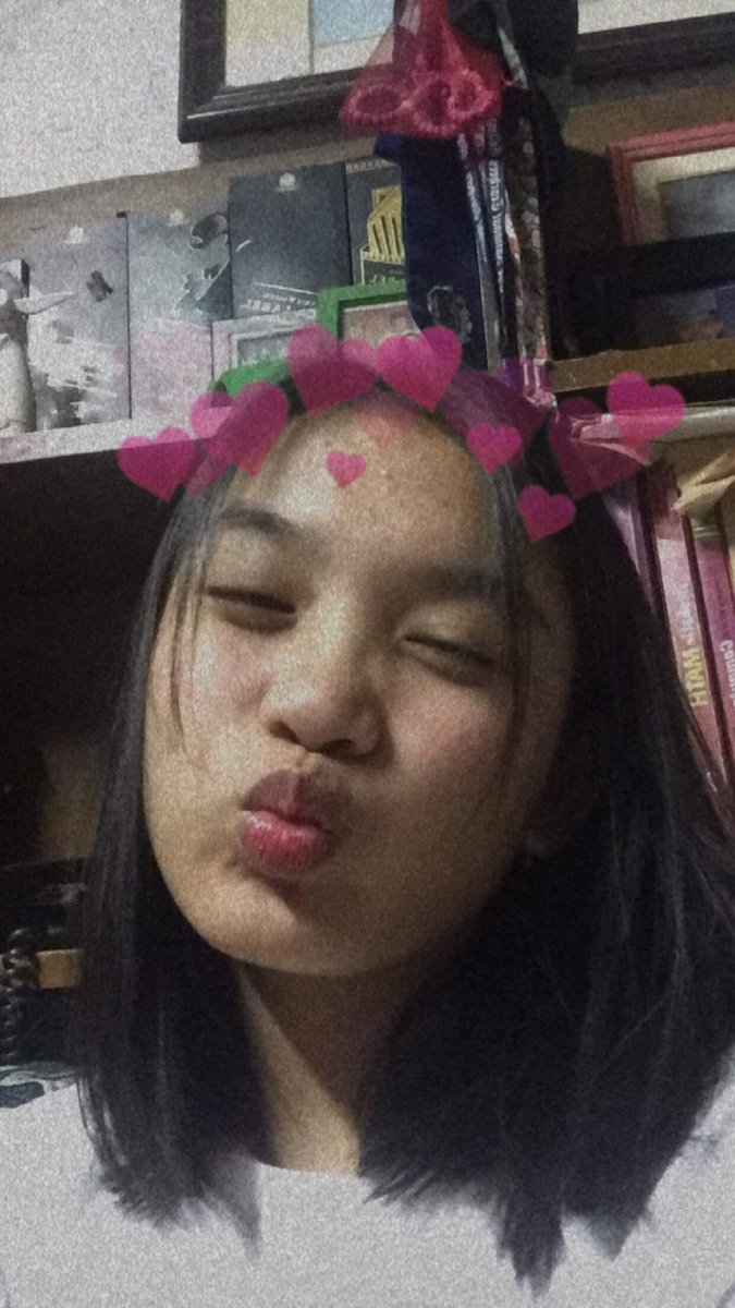 dana ofiaza  @dnmrtfz pros:- smort - mabait- funny- sporty- can dance- chorale (soprano)- bibigyan ka ng pagkain tuwing recess- hindi dsscons:- nakakairita minsan kausap- trashtalker- pilosopo ang hayop - okay palagi ang sagot yawa- otw laging sagot pag mag gala