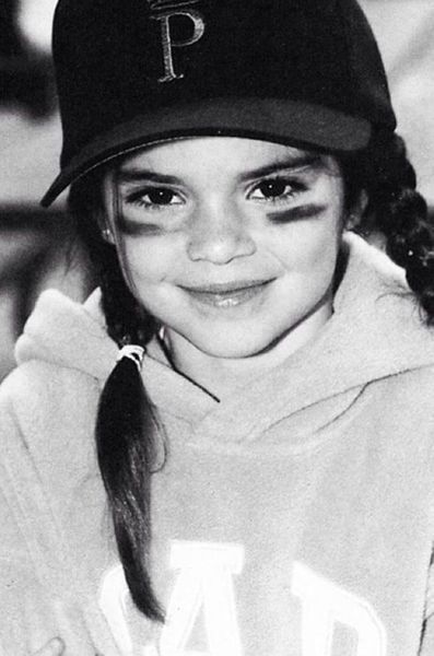 itwasnotadream1's tweet photo. Junior Bundle @MoonOralCare @KendallJenner 

https://t.co/KVwlGWY7E3 https://t.co/Siyr16YaiM