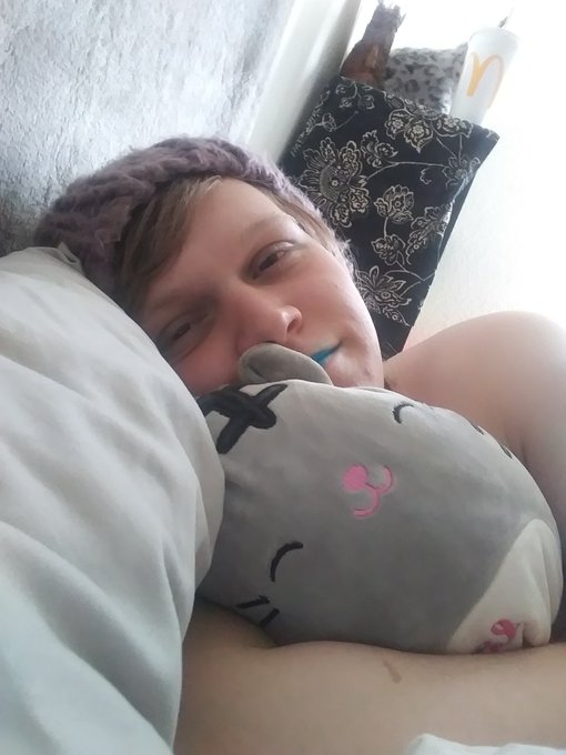 How are my lovelies today?💙 #femboy #sleepyfemboy https://t.co/z34jVvhHkV<a href="/tag/femboy"class="tags">#femboy</a><a href="/tag/sleepyfemboy"class="tags">#sleepyfemboy</a>