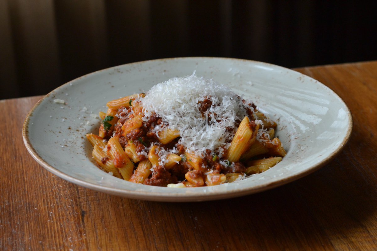 Acantochicago's tweet photo. Oh the [to go] pastabilities 🍝 RIGATONI • @catalpa_grove_farm lamb ragout, parmesan cheese, bread crumbs #acantotogo https://t.co/uHqSaJdfnC