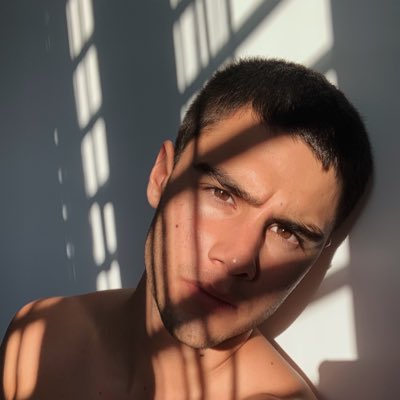 zaktwittea's tweet photo. #NewProfilePic https://t.co/wXhzngXFKa