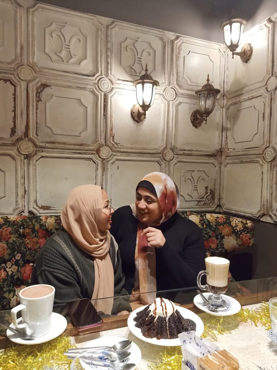 nournaga0's tweet photo. @RihamAbouelhas1
TIP 3: Here's to all the places, roads, food and critical conversations we shared together 💕😂
Talking with her is a blessing and her existence is irreplaceable ✨
#17_days_left
#22_is_loading ⬆️🎂🎊🎉 https://t.co/WXUQkQEWYv