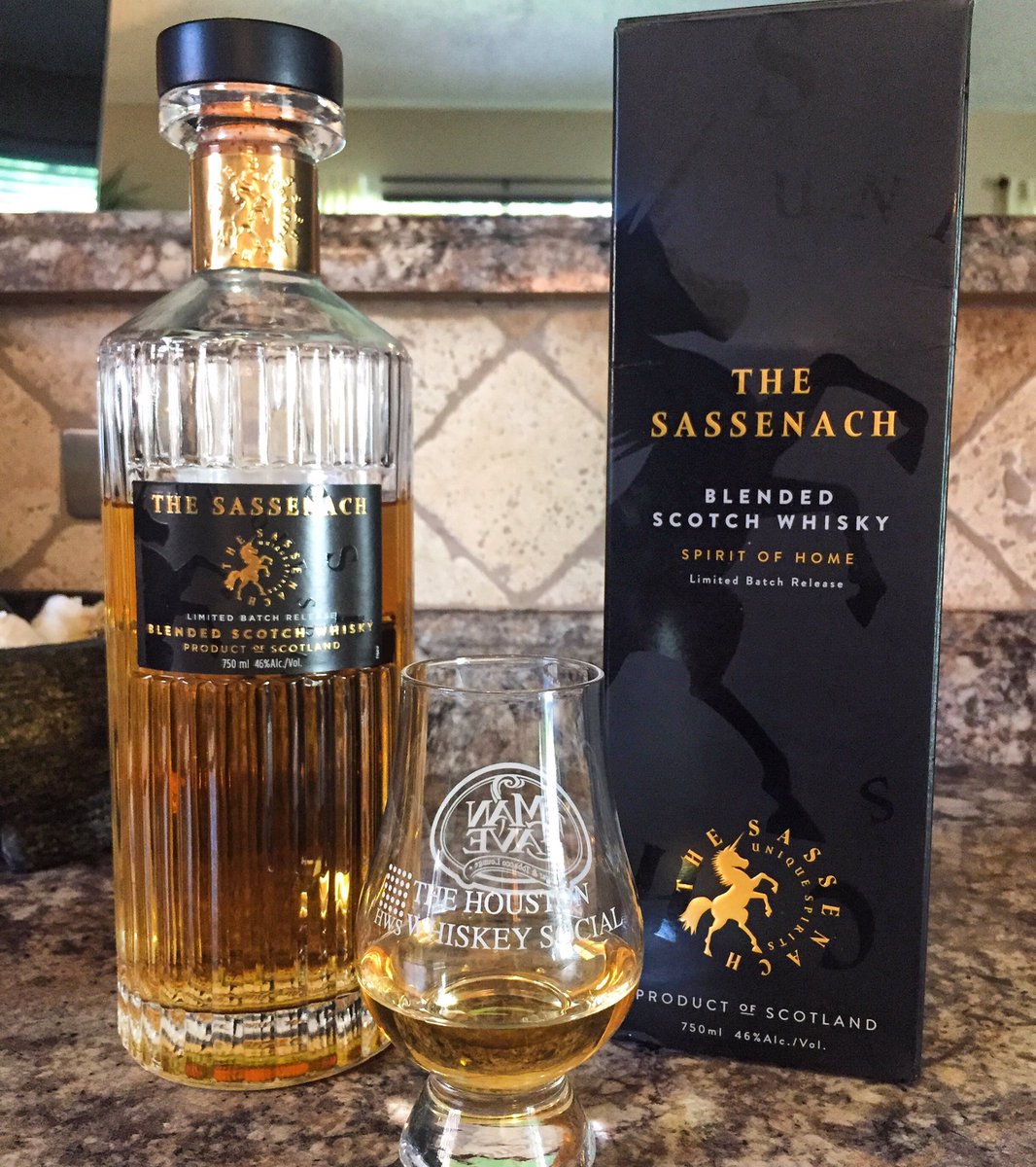 katiehendry26's tweet photo. Bravo @sassenachspirits, @samheughan , and @alexnorouzi on a fantastic product. From the beautiful bottle, to the first sniff, and to the last drop it was just great! Can’t wait to see what else y’all have in store. #sassenachspirits #sassenachwhisky #whisky #wateroflife https://t.co/puAV3KUyMO