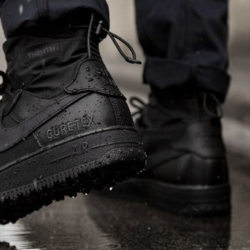 on Twitter: "Ad: Nike Air 1 Winter GORE-TEX 'Triple Black' restocked under retail for $162.97 + FREE shipping =&gt; https://t.co/k68oiCslim https://t.co/Z0SFhbJdw4" / Twitter