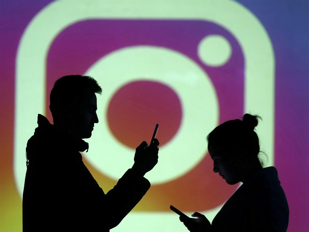 News24's tweet photo. Instagram is making it easier to delete comments and block people to crack down on harassment | @BISouthAfrica 

https://t.co/Tl7kH50kex https://t.co/WGKE8yWuWj