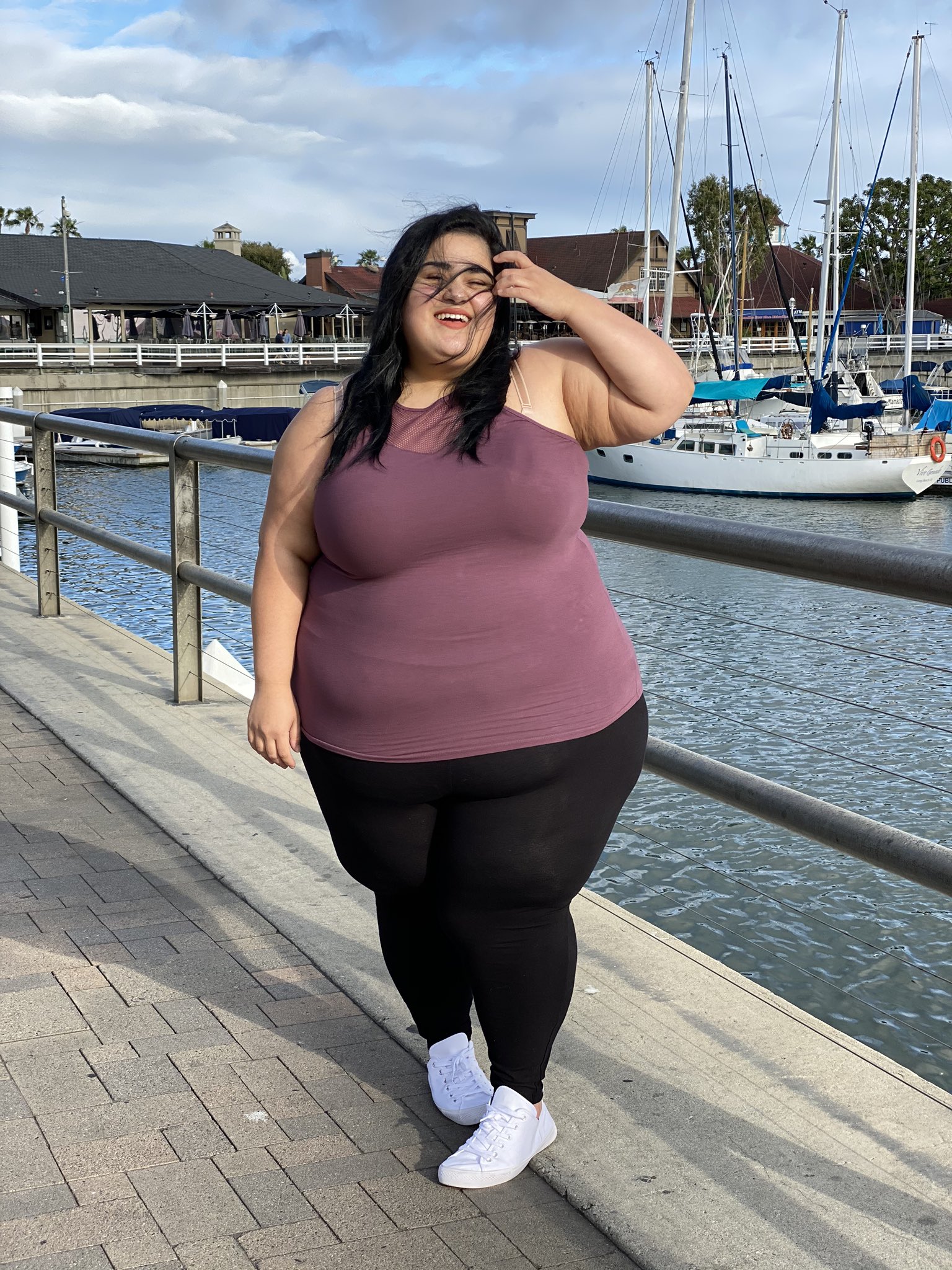 BigCutieGigi 💛 on X: Loving Myself ❤️❤️❤️ #sbbw #bbw #curvy  t.comuITUYvDXi  X