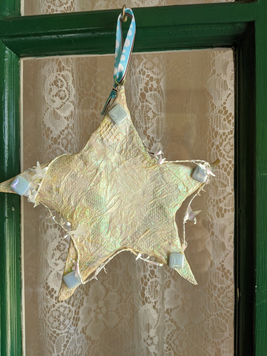 DeborahMaraziti's tweet image. Dear Secret Friend: I love love love this gift and it is now hanging on my door!  Thanks, Anna, for coordinating FCS Secret Friends!! #virtualfcs