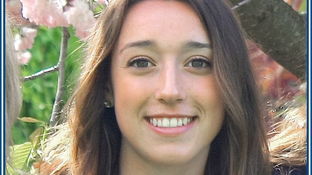 I overcame being the new kid at Nobles, and it taught me how to make friends and that time is precious. Don't waste too much time being nervous—start putting yourself out there. —Lauren Keohan ’20 bit.ly/lkeohan #noblesclassof2020 #classof2020 #seniorspotlight