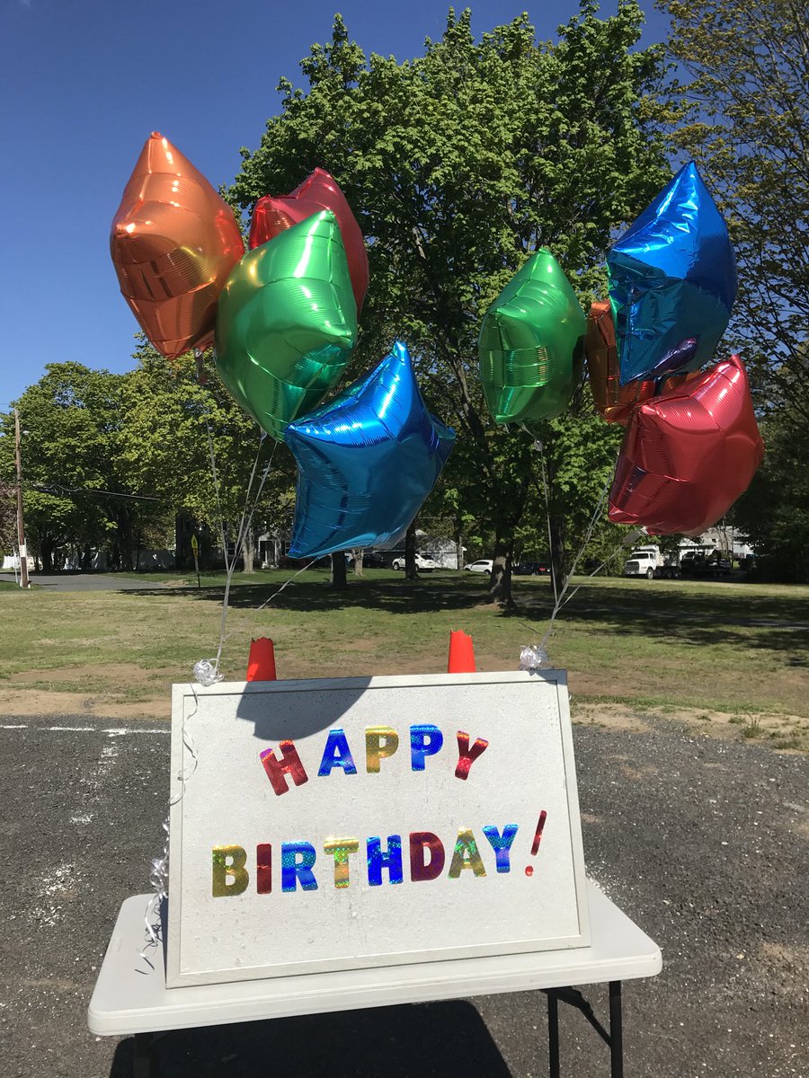 TathamWSPS's tweet image. Thank you Tatham families for coming by today to get personal belongings.  It was great to see you and celebrate March, April, May, June &amp;amp; July birthdays that we weren’t able to recognize while in school this year.  Thank you to Coach’s Ice Cream for sponsoring our birthdays!