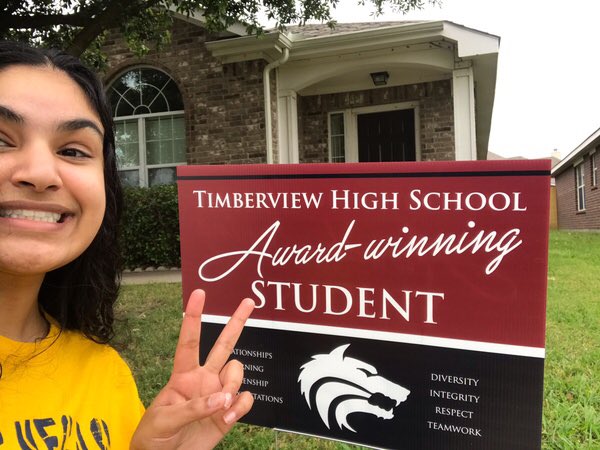 TimberviewHigh's tweet photo. It was so fun getting out into the community today to deliver signs for student awards! #WolvesUp🐺 https://t.co/3h7qWVeSl8