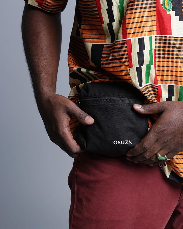 OSUZAofficial's tweet photo. Introducing the small OSUZA pouch. Attach it to your belt and store your wallet, keys, phone and batarangs.
.
.
.
.
#pouch #fanny #utility #osuza #carryyourcraft #accessories #style #fannypack #bumbag #allblackeverything https://t.co/2Euk5lWtjU