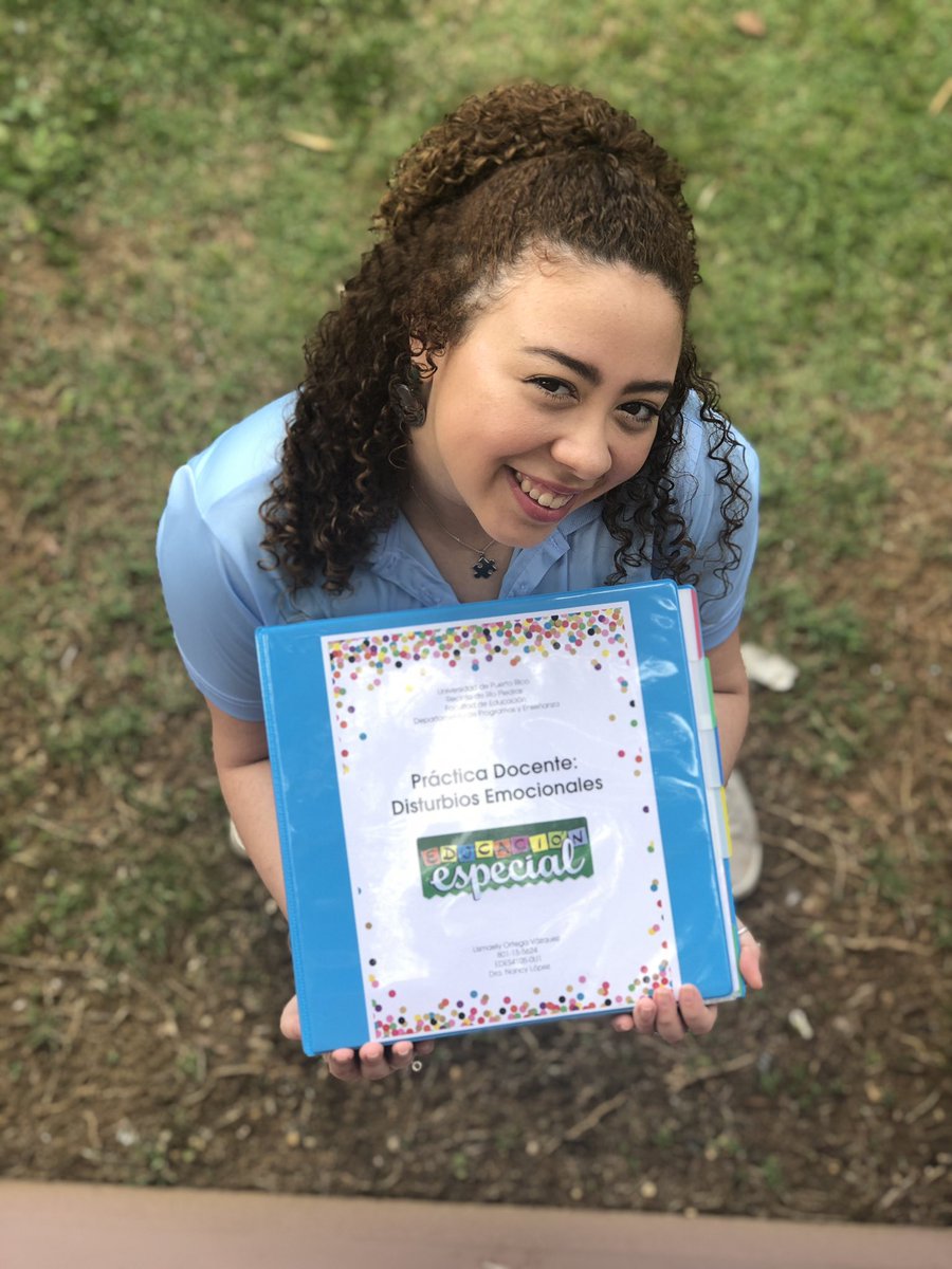 lismaely's tweet photo. Bachillerato en Educación Especial con énfasis en Desórdenes de la Conducta y una certificación en Autismo, terminado. ✅👩🏻‍🎓 #ProductoUPR 🐔❤️

¡Muchos planes y proyectos se acercan! 🤩 https://t.co/ZLb9Bp4tBu