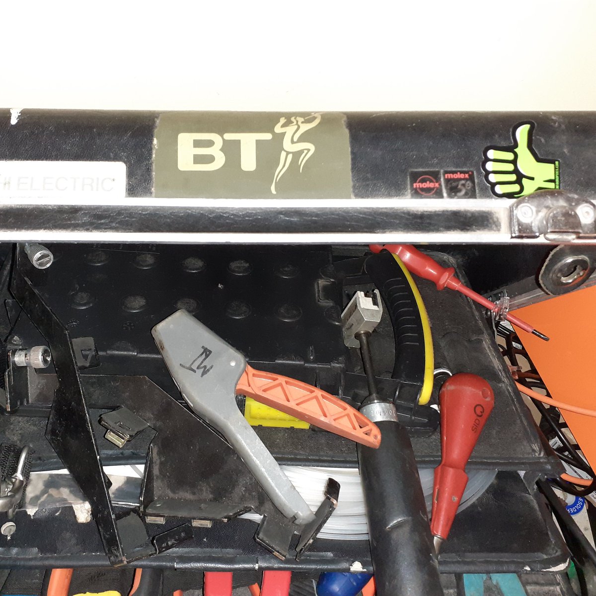 Layer1Ltd's tweet photo. @tenfournetworks they made it. 👍🏻#greenlights4life.
#Cat5e #Cat6 #Cat6a #Cat7 #datacabling #networkcabling #copper #rj45 #568a #568b #crimp #termination #telecommunications #installation #CCTV #twistedpair #technology #utp #sftp #networks #LSZH #Data https://t.co/IMRWV7zemP