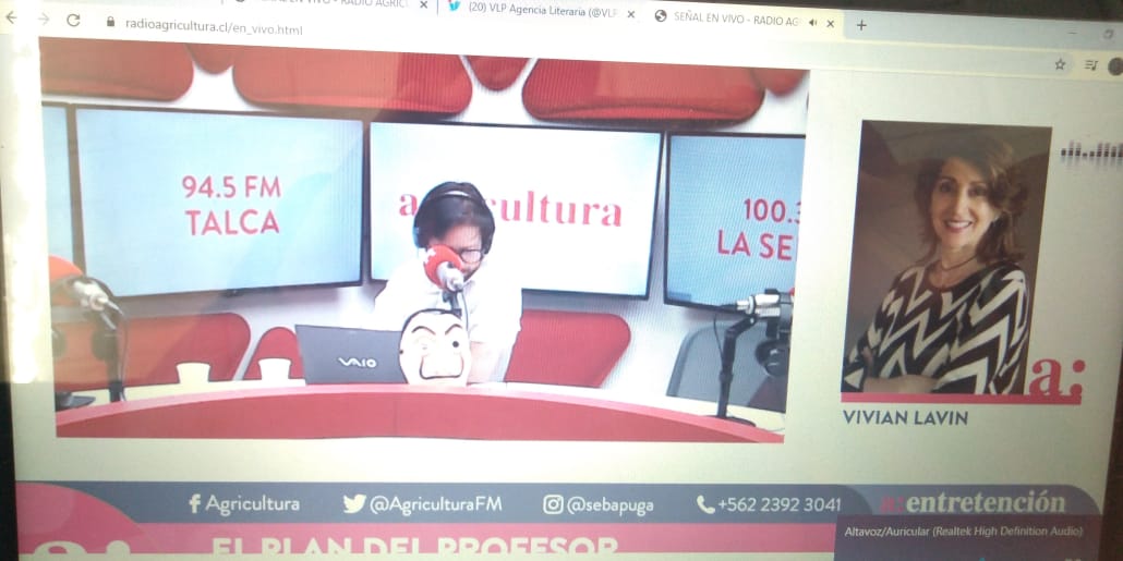 VLPagency's tweet photo. "Las industrias creativas tenemos una posibilidad gigante de poder avanzar en un contexto como este" @vivian_lavin esta tarde en #ElPlanDelProfesor de @AgriculturaFM https://t.co/UZxufnJVOP