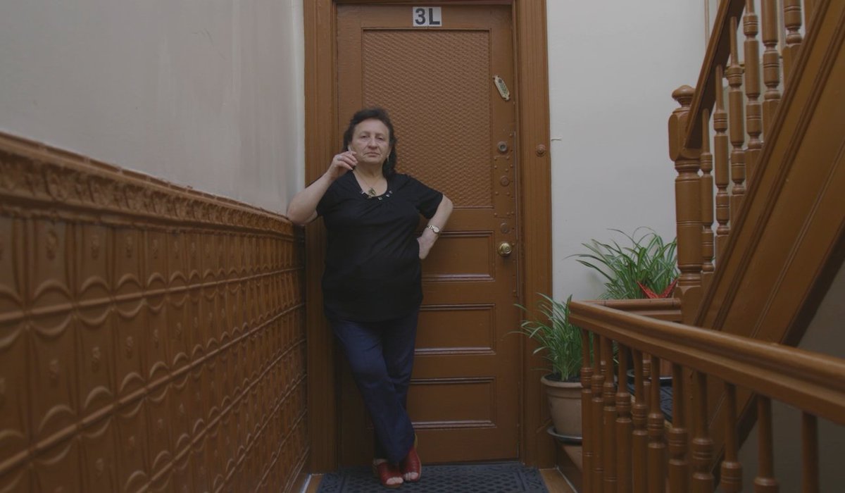 UnionDocs's tweet photo. Will roommates Connie (67) and Corey (24) handle a dispute over a damaged refrigerator? Featured in our newest collection of shorts entitled ROOMMATES&amp;, this series showcases work by the 2017 #UNDOCOLAB Like what you see? APPLY TODAY! https://t.co/IgwQuM7nOB https://t.co/BUOyEJ8pe8
