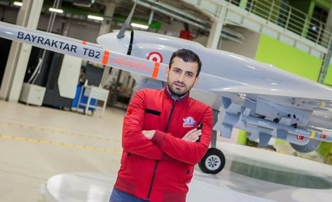 #Sondakika #SelçukBayraktar
"Haksizliık karşısında susarak yalan
ve iftiranın tarafında saf tutanlarla
yolumuzu ayırdık. #Deneyap
ögrencilerimiz endişe etmesin.
eğitimleri en iyi şartlarda devam
edecek"