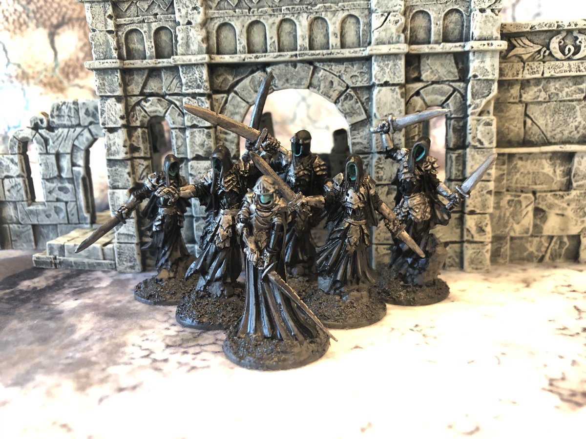 brentsminis's tweet photo. Working on my #Frostgrave bestiary. Frost Wraiths, Wraith Knights, and Skeletons. Models from Reaper Bones, Mantic, Northstar and DragonLock 3D printed. https://t.co/dFBeRvbxk9