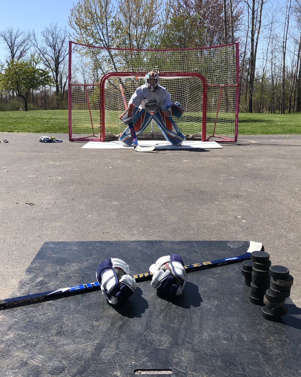 hockeyworld's tweet image. #BestSportEver #KeepingFocused #KeepingSharp #StayingSafe