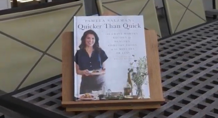 elazfoodchannel's tweet photo. Author #pamelasalzman newest cookbook #quickerthanquick 
@MelissasProduce
@pamelasalzman https://t.co/G05ZgiunAB