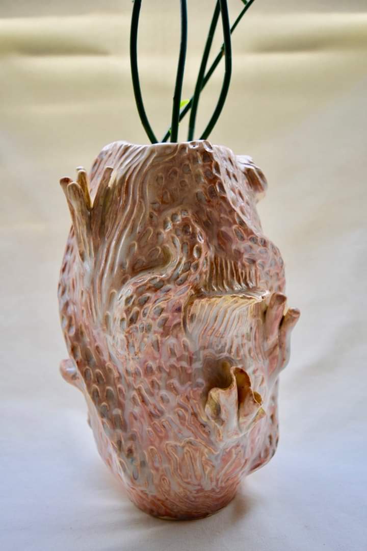 Congrats to our students for winning in the Brookside Gardens competition: 2-D: Instincts by GC, 3-D: Sea Flora by KK, Photo: The Working Man by WA. See our WCHS Arts Dept facebook page for link to vote for other WCHS art for peoples choice. <a href="/wchsbulldog/">churchillhighschool</a> @ChurchillPrin