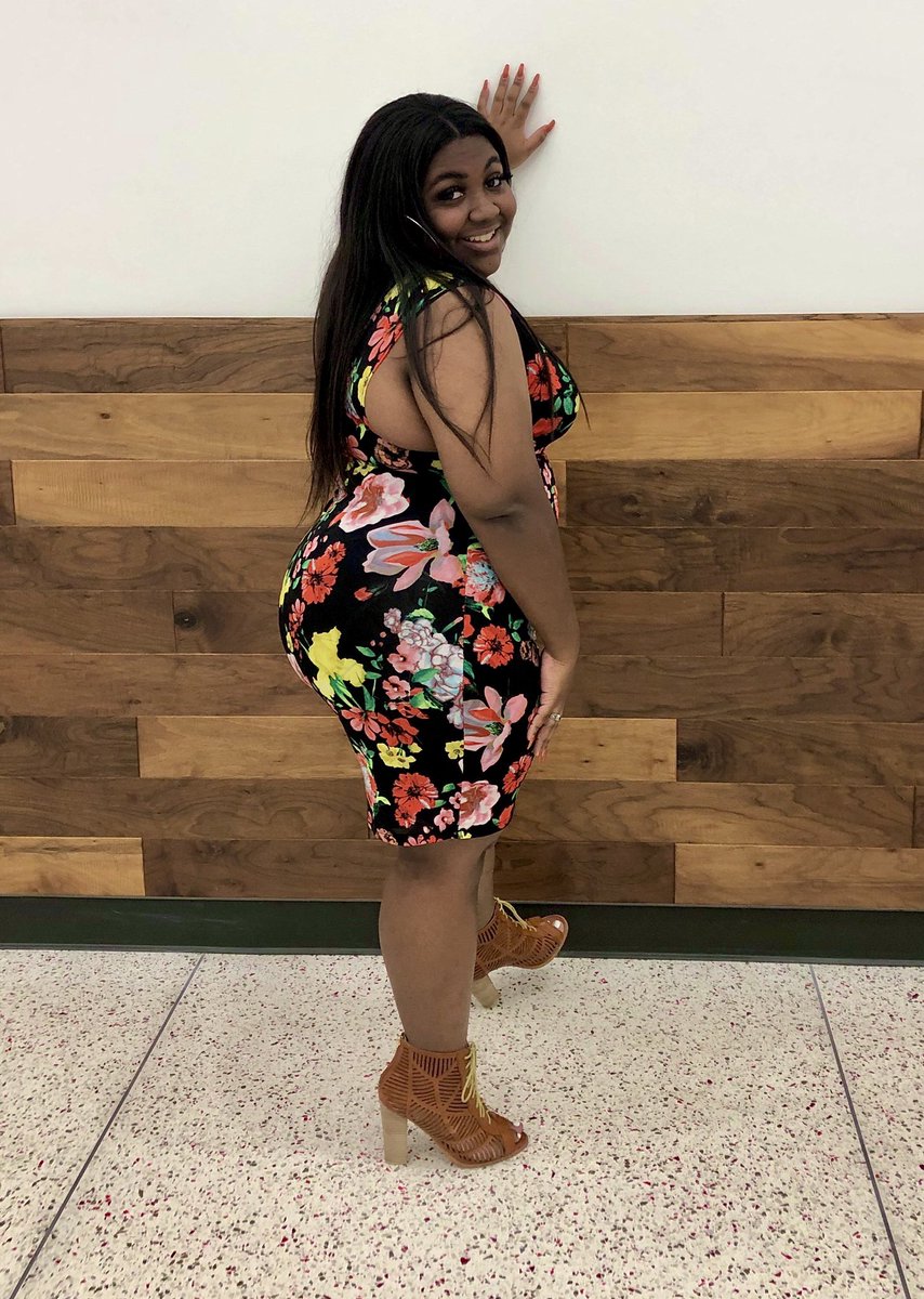 lamarxihoneys's tweet photo. Happy Birthday to the 6️⃣ of the Electrifying Epsilon Line ⚡️D’asia “Taz” McClarity 💕🔥🥳🎉 Today is your day &amp; we want you to enjoy every second of it ‼️ #6InTheMix 🤞🏾 https://t.co/GnwbQz6YgO