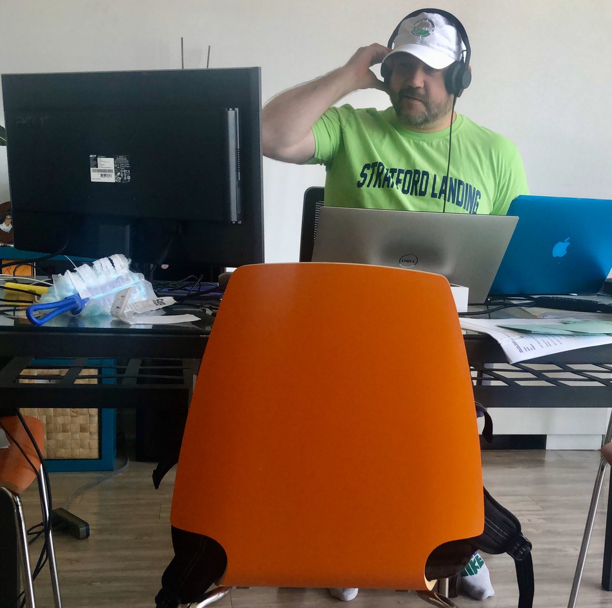 leaderofthepod's tweet photo. Looking like a DJ wannabe getting into all our classes @StratfordLndgES 🤓📱😂🖨😎💻🎧✌🏻🖥 That one time I was in 3 classrooms at once ... #virtualprincipal #BbCU #fcpsdistancelearning #peakquarantine #togetherapart #stayhome #savelives https://t.co/IQt5i4MqWI