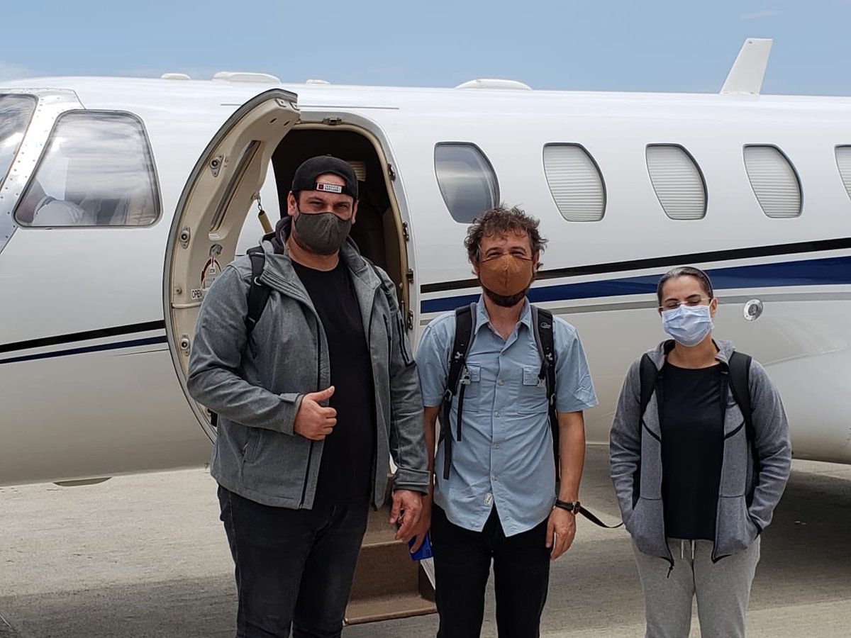 yavuzselimkiran's tweet photo. Film sahnesi değil gerçek!...

Küba, 
Jamaika, 
Bahamalar,
Cayman Adaları,
St. Vincent ve Grenadinler,
Dominik Cumhuriyeti...

Tarihe geçen operasyonla buralardaki 154 vatandaşımız ve diğer ülkelerin 81  vatandaşını ülkemize, ülkelerine kavuşturuyoruz. 

#ÜlkemleGururDuyuyorum 🇹🇷 https://t.co/Mka5yBlKNF