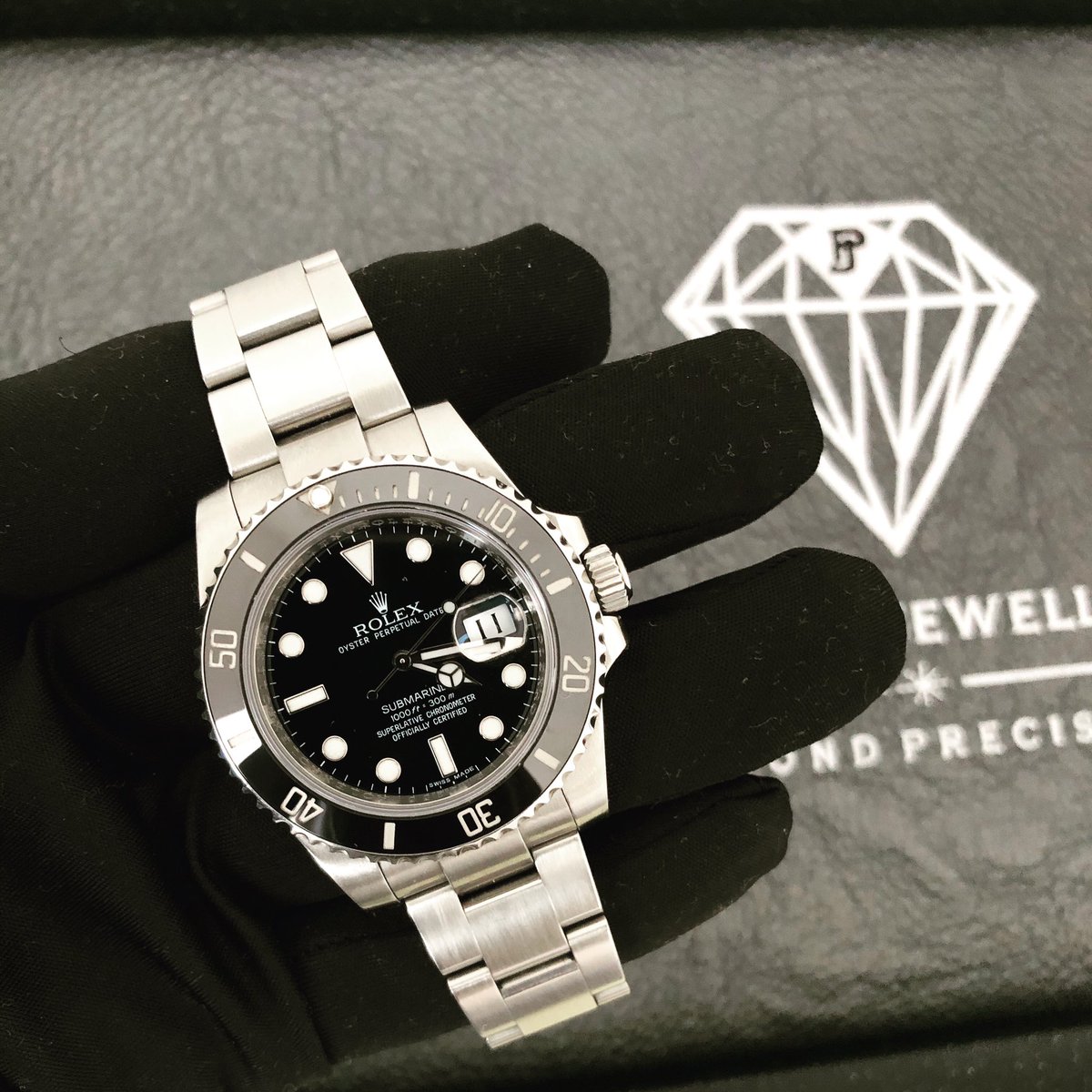 Marlow_PR's tweet photo. Rolex Submainer 2010 Model. Ceramic Brezel Great Investment Time Piece £7350 #theprecisewayy https://t.co/z15nMLNX9u