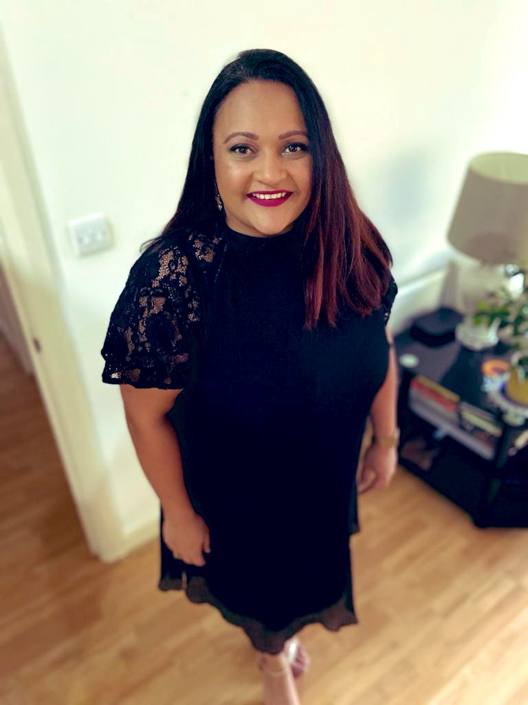 When you have to do a solo end of season awards picture #awkwardpose but atleast I get to see the team (on screen) #rugby <a href="/londonwelshwrfc/">London Welsh Women</a> <a href="/LondonWelshRFC/">London Welsh RFC</a> #lwfamily #joinourjourney