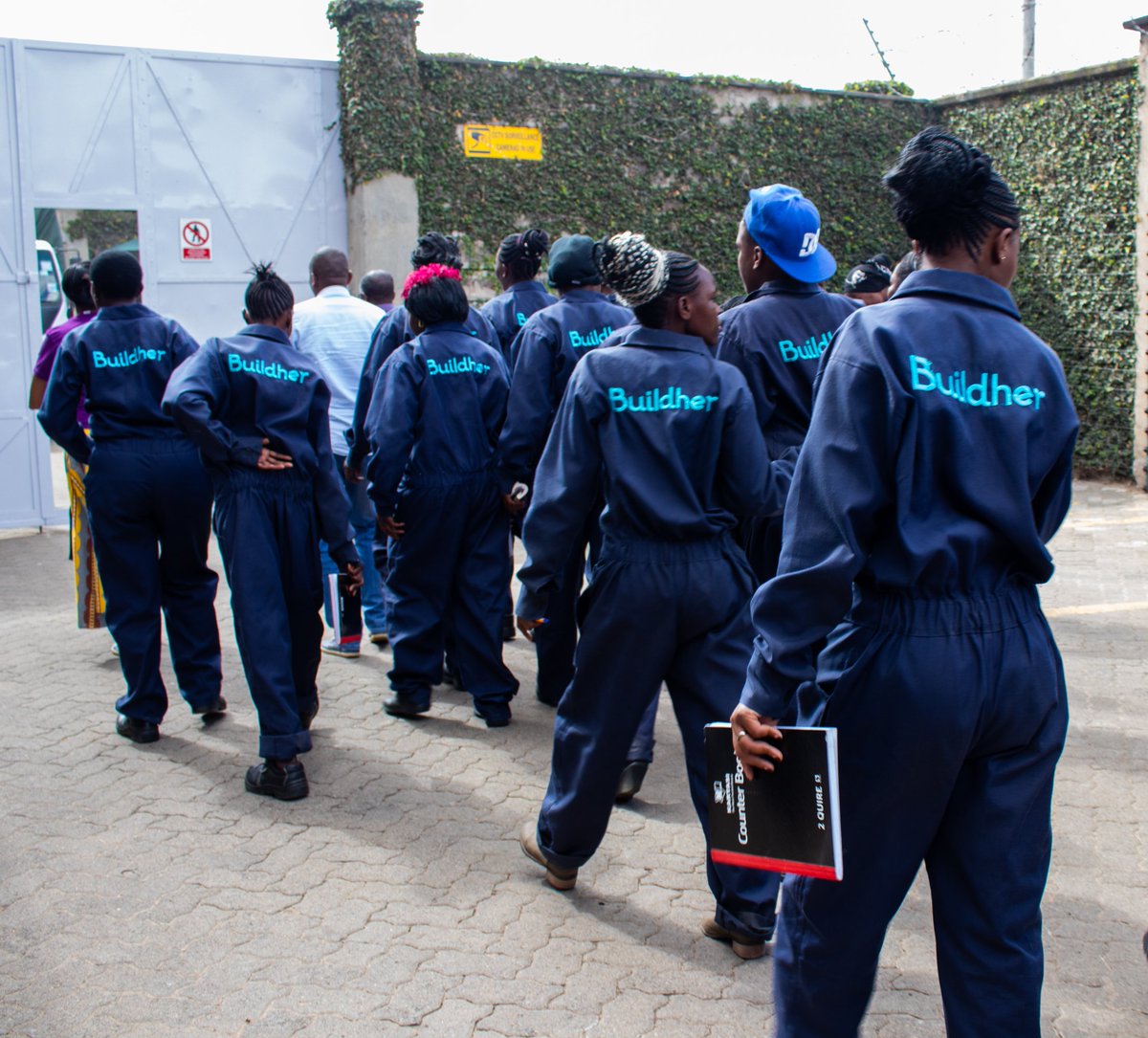 _Buildher's tweet photo. Women’s economic empowerment is central to realizing women’s rights and gender equality. We are working to increase women’s labour force participation in the constructions sector, to help close the gender gap in wage and remuneration and enable access to decent work #jengamama https://t.co/FafUsr1VPY