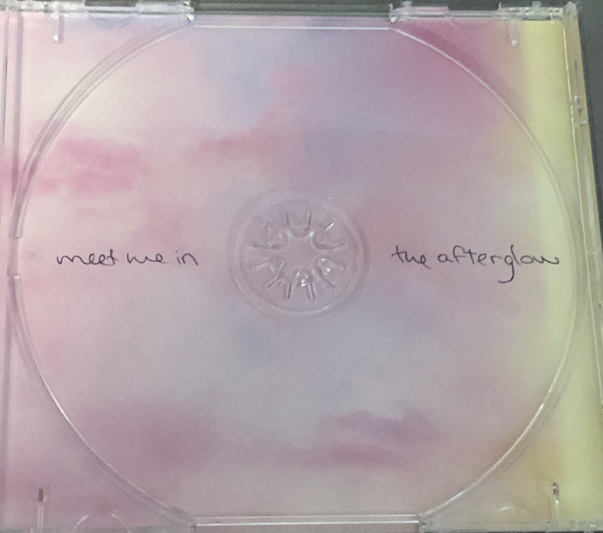 Interesting choice of lyrics given “meet me in the afterglow” is literally HIDDEN behind the CD in Lover... i think she’s going to announce something... or something is coming... could it be TS8  @taylorswift13  @taylornation13  https://twitter.com/abcnetwork/status/1260645999141244928?s=21  https://twitter.com/ABCNetwork/status/1260645999141244928