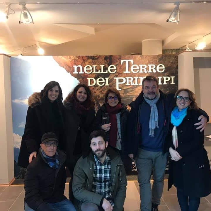 Mnemosyne3D's tweet photo. Musei vivi, brulicanti di idee e di persone, musei da valorizzare e scoprire insieme, a distanza e presto di persona. #InsiemeMW
#Museumweek2020 #Museumweek #Togetherness #MuseumFromHome #TogetherMW
@MuseumWeek @MuseoMAP https://t.co/i63jiMiBwg