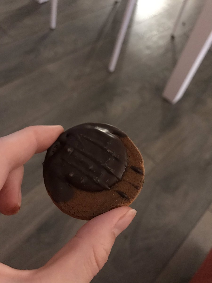 megahutch's tweet photo. @RealJaffaCakes  sad that my jaffa didn’t get the full monty 😭 https://t.co/lHZpEZgLgp