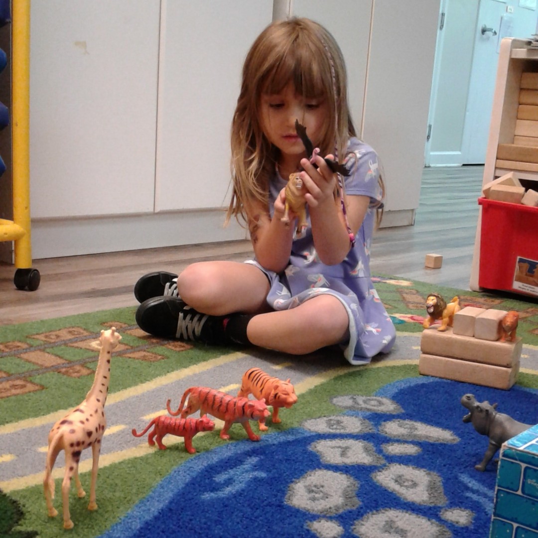 Spanish4Fun's tweet photo. VALUABLE RESOURCES | This week we have been talking about different animals, and enjoying Cary's amazing weather!
.
.
.
.
.
.
.
.
.
.
.
#cary #raleigh #northcarolina #education #spanish #parents #children #stayathome #quedateencasa https://t.co/x2qBNUqkRE