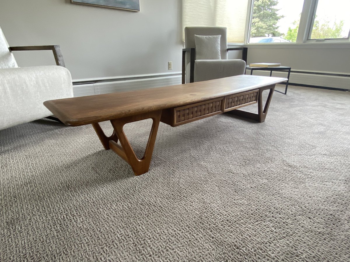 MidModDenver's tweet image. Look at this beautiful image. Oh yeah… And the coffee table