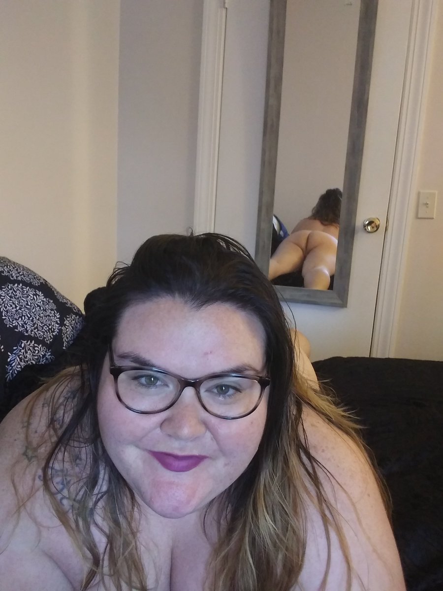 bigbodyash's tweet photo. I heard all the requests for a monthly page so I hooked you all up. All the content from my first page for $15....you better jump on this deal before I change my my mind 😉

https://t.co/5ZbDRy09EZ

#OnlyFansPromo #Onlyfansnewby #onlyfansbooty #bbwgodddess  #freakythreads https://t.co/LGRMNgZiTN