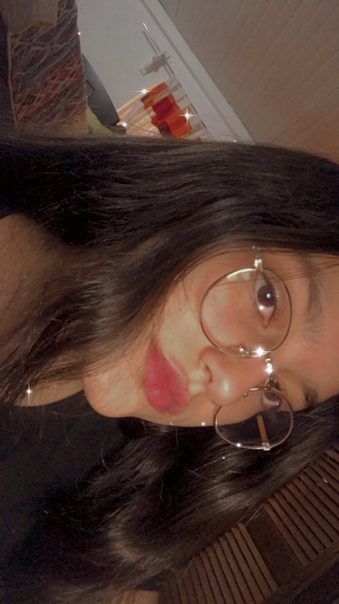 madquins_'s tweet photo. ¿Qué tal va su miércoles? El mío muy productivo jaja 🤣❤️🤭 https://t.co/UWdsqLeIlY