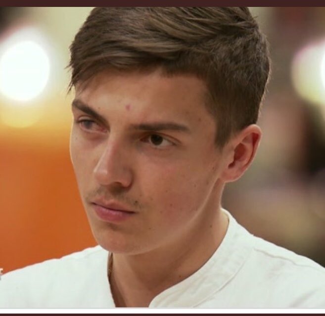 lolipopcornfuz's tweet photo. La finale #TopChef c’est ADRIEN/MALORY ou rien https://t.co/oD7g0F8yMe