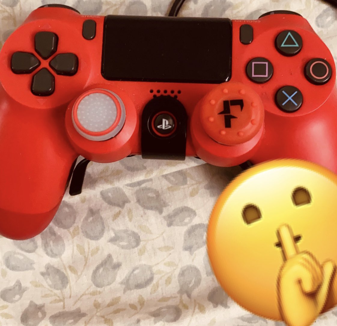 SuzOffiicial's tweet photo. 🥵🔥🔥 https://t.co/mEF7zuOvWk