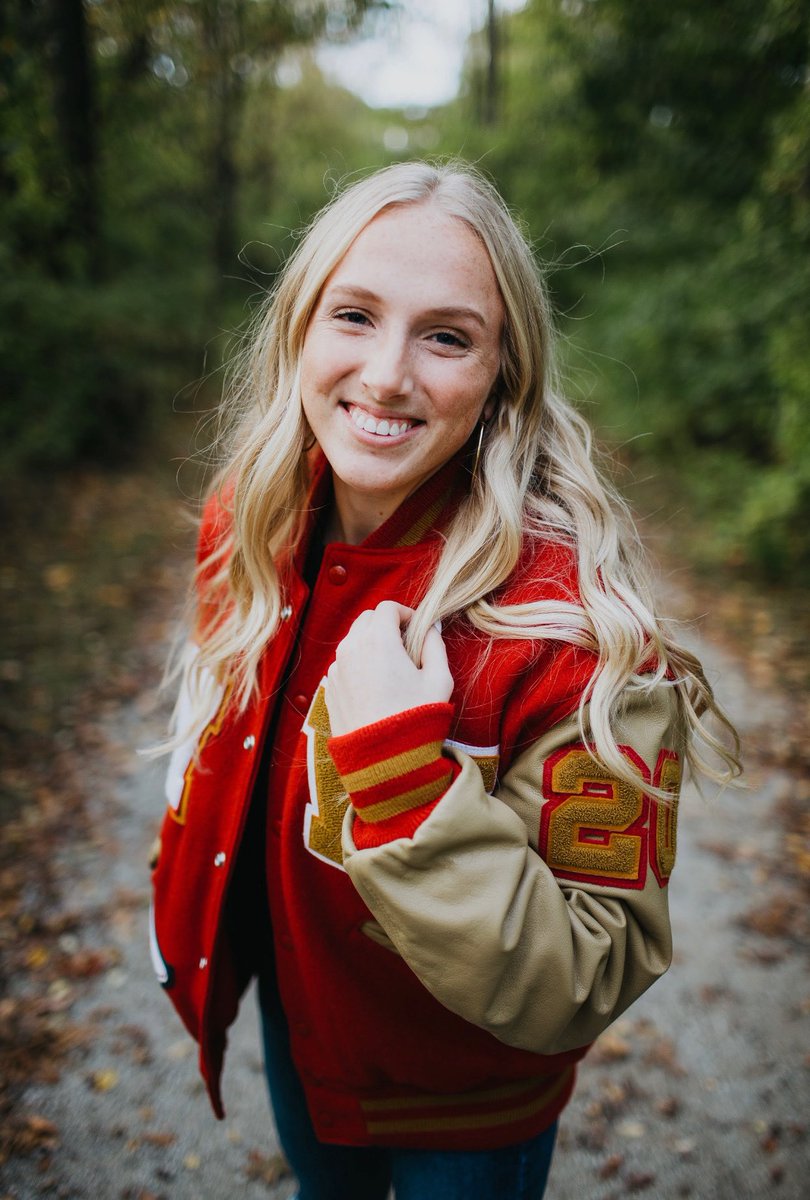 wvJSHS's tweet photo. We are proud to announce that Justin Schwartz has been named the valedictorian for the Westview class of 2020 and Kurtis Davis and Aleka Ernsberger are co-salutatorians. Congratulations to the these outstanding students! #WarriorPride https://t.co/hvtxYuniC8