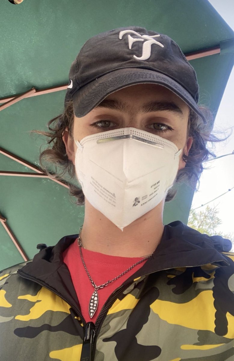 k8lovestv's tweet photo. He’s wearing a Roger Federer hat I LOVE HIM https://t.co/xyNu5AjWlc