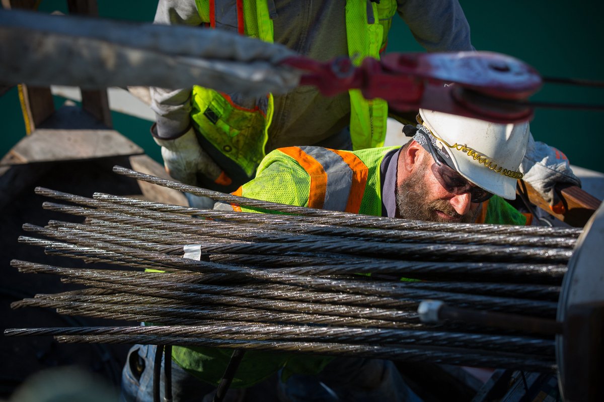 Both of our towers have 40 cables, which are made up of 49-109 strands. If all strands were laid end-to-end, they would add up to 1.7 million feet in length. #LetsBuildABridge