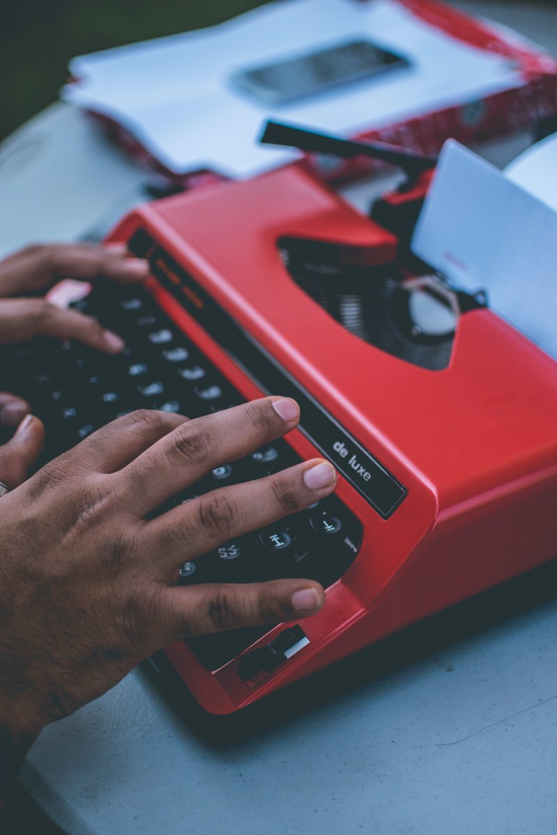 HumansNetTeam's tweet photo. Looking for creative writers for your business tasks or video scripts? Adam Washington is here to help:
«I would like to offer my remote writing services. This includes writing reviews, guides, essays, analyses, short film scripts and much more»: https://t.co/y0WPfVadlU https://t.co/wySTPcyELT