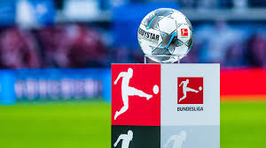 CoachKick's tweet photo. Ab Samstag rollt der Ball endlich wieder. Es wird also langsam Zeit noch ein paar Transfers zu tätigen. Auf Instagram findet ihr einige Investitionsmöglichkeiten.
#Kickbase #KickbaseTipps #Bundesliga https://t.co/IfEx43SsQr