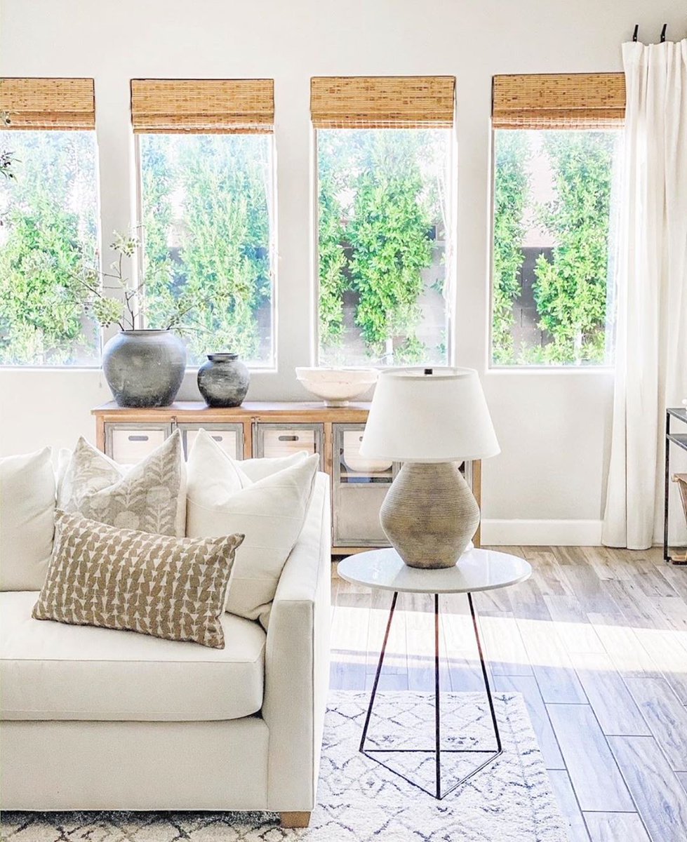 theurbanport's tweet photo. The table lamp looks Fab 🔥🛋️
📷 @joliemarche
Follow us 👇
@theurbanport
#theurbanport
.
.
.
#neutraldecor #mothersday #moderninterior #styleithappy #simplystyleyourspace #homewithrue #decorcrushing #smpliving #interior4you1 #modernfarmhouse #myroom #interiorboom #decordaily https://t.co/r1Pf6MTuFu