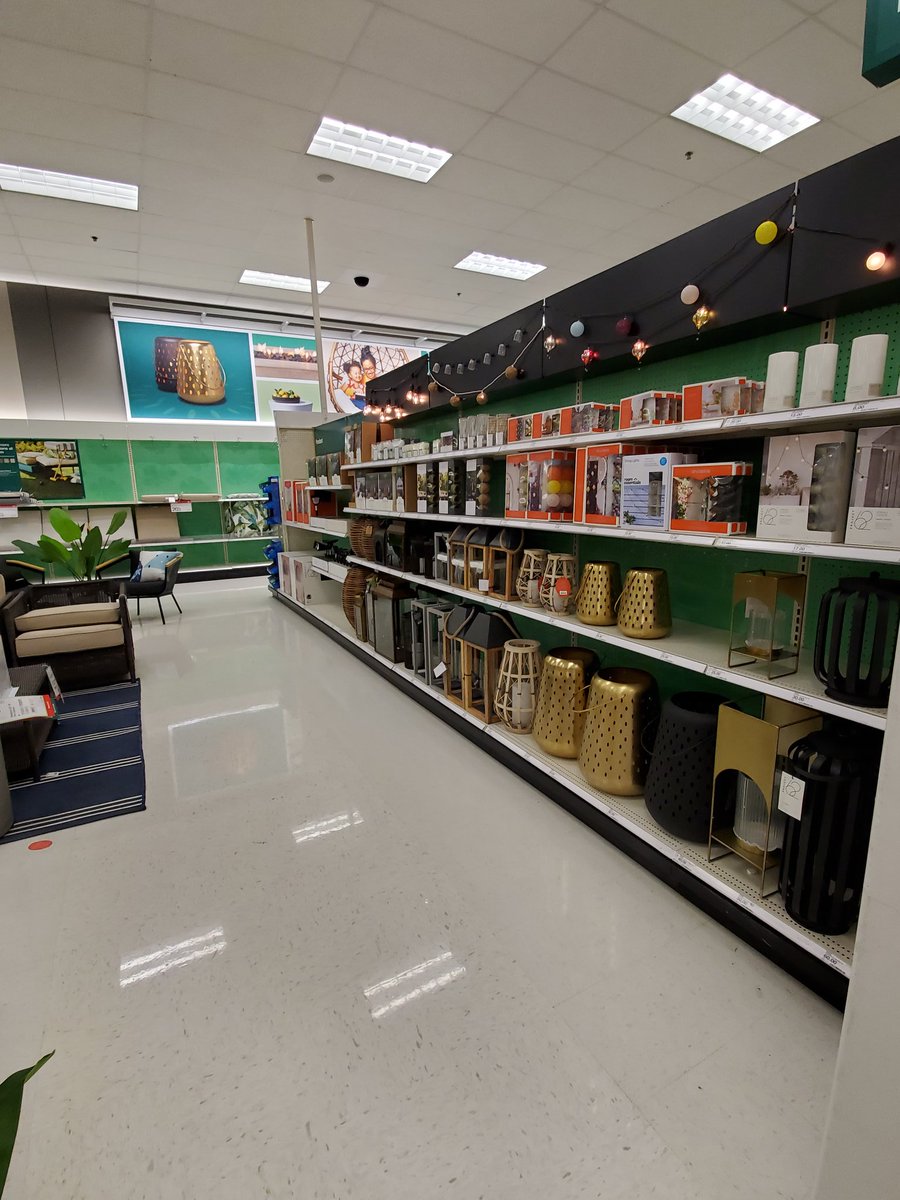 Seasonal refresh feeling all the good vibes and warm weather #VMGfresh #Patioweather #T2223 <a href="/mariahmonnens/">Mariah Monnens</a> <a href="/JenHatlevig/">Jennifer Hatlevig</a> <a href="/JenieBrisson/">Jenie Brisson</a>