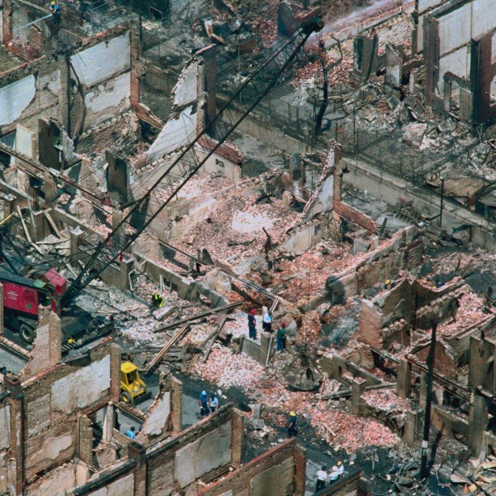 laineyyyy__'s tweet photo. 35 years ago today Philadelphia Police dropped a bomb on West Philadelphia.  

It is known as the MOVE Bombing. https://t.co/wpisnTEC9V