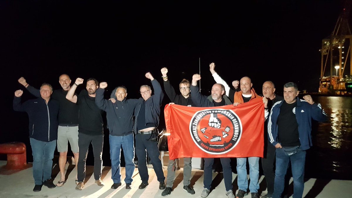 IDC_Dockers's tweet photo. Congratulation Brothers! ZMAGA ZA POMORSKE PILOTE! #SpeakIDC #idc4ever @IDC_Dockers #Proud2beDocker #estibadores #LongShdoreMan Sindikat Žerjavistov Pomorskih Dejavnosti Luke Koper https://t.co/CIUnn9dLAf