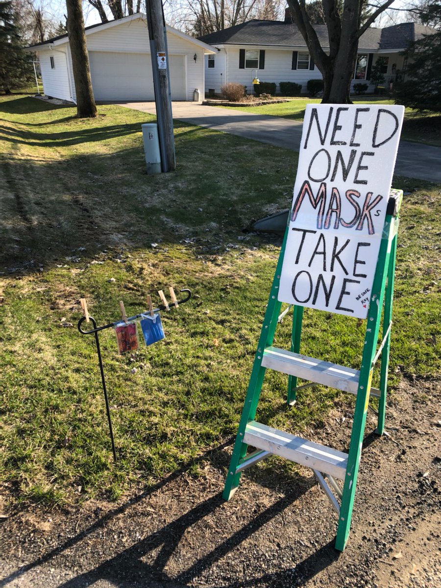 SpectrumNews1WI's tweet photo. In these trying times, community is everything.
People all around #Wisconsin are offering up free masks to others who may need one.
Share your videos, photos or notes of positivity and gratitude using #OneWisconsin https://t.co/hKyOKQHMay