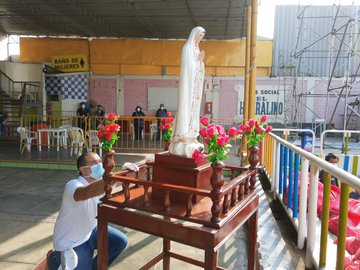 View image on Twitter